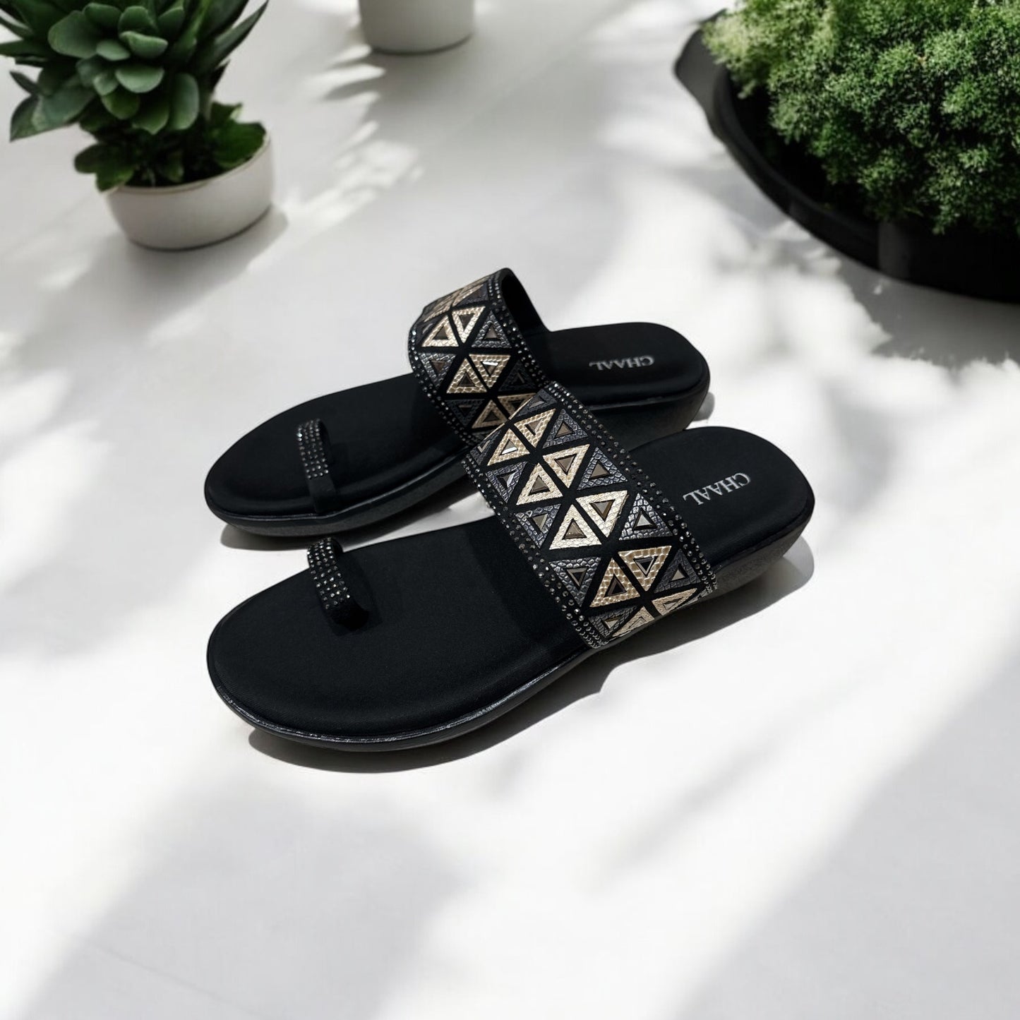 Women's Ethnic Black Flats with Geometric Embellished Strap – Stylish Toe-Loop Sandals