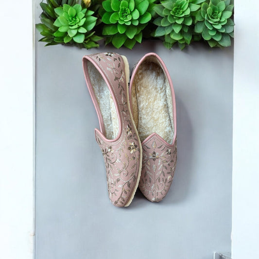 Men’s Pink Floral Embroidered Jutti